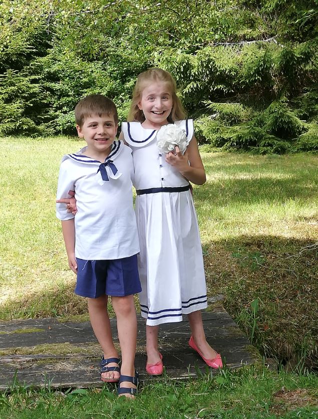 Les enfants d'honneur de Fifi au jardin Mariages_i2123456