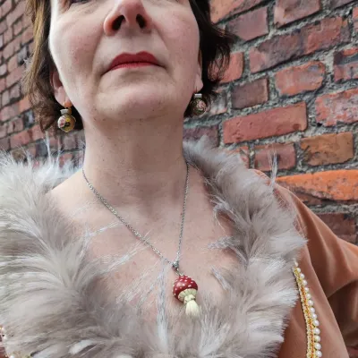 Robe isabeau et ceinture tenue medievale costume historique fait main fifi au jardin i5