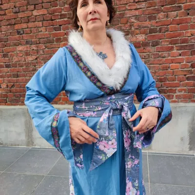 Robe jehanne et ceinture tenue medievale costume historique fait main fifi au jardin i0