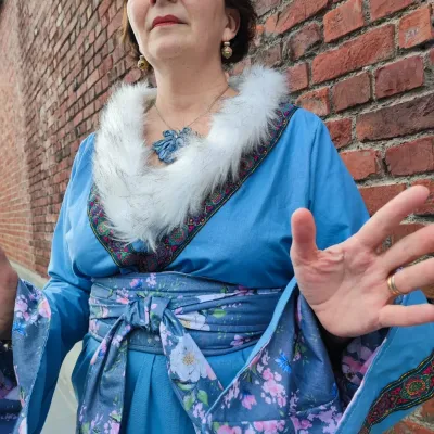 Robe jehanne et ceinture tenue medievale costume historique fait main fifi au jardin i2