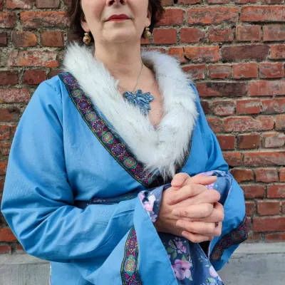 Robe jehanne et ceinture tenue medievale costume historique fait main fifi au jardin i3