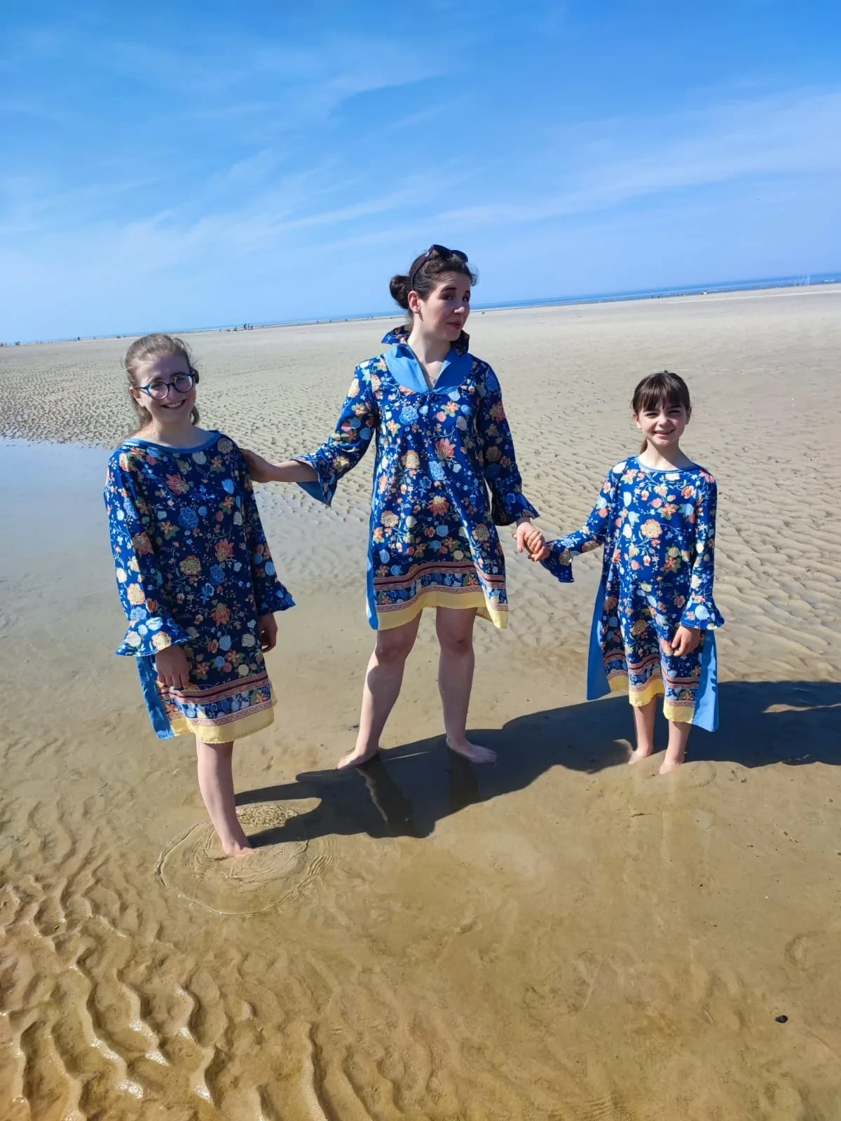 Robe ninaninon assorties matchy matchy femme et fille coloree elegante ultra confortable en voile de coton fait main fifi au jardin i1