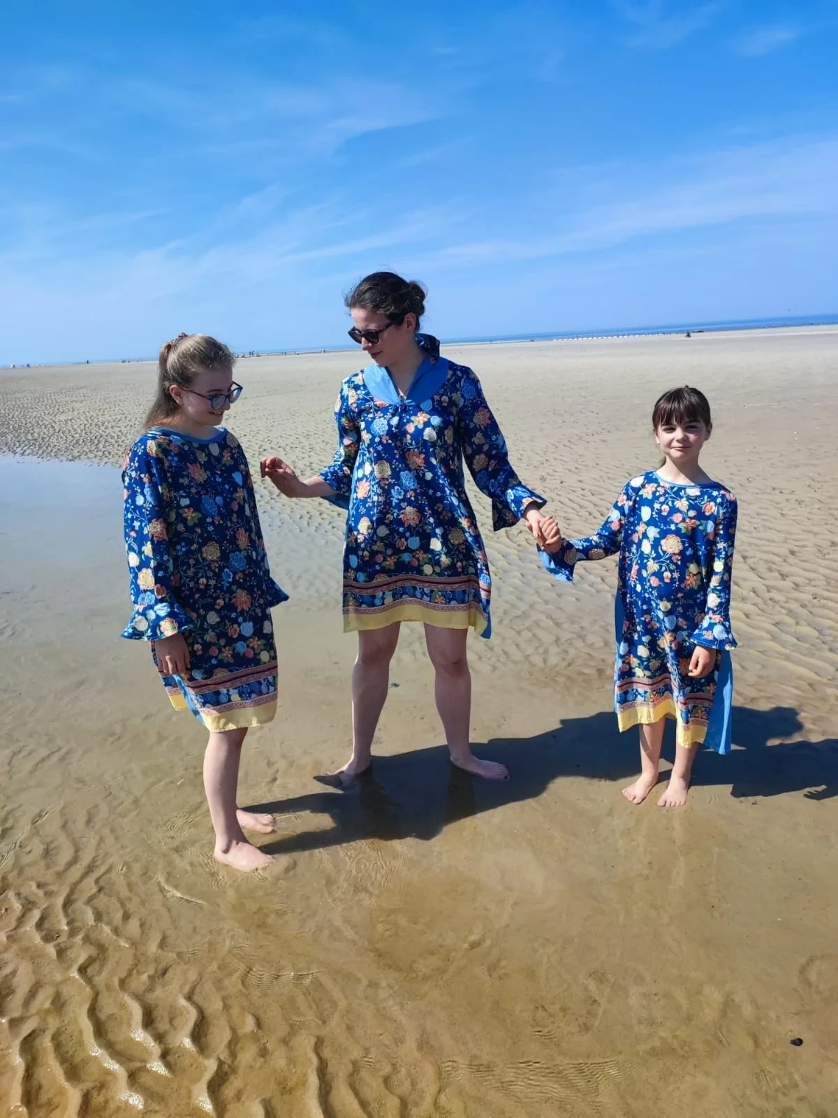 Robe ninaninon assorties matchy matchy femme et fille coloree elegante ultra confortable en voile de coton fait main fifi au jardin i2