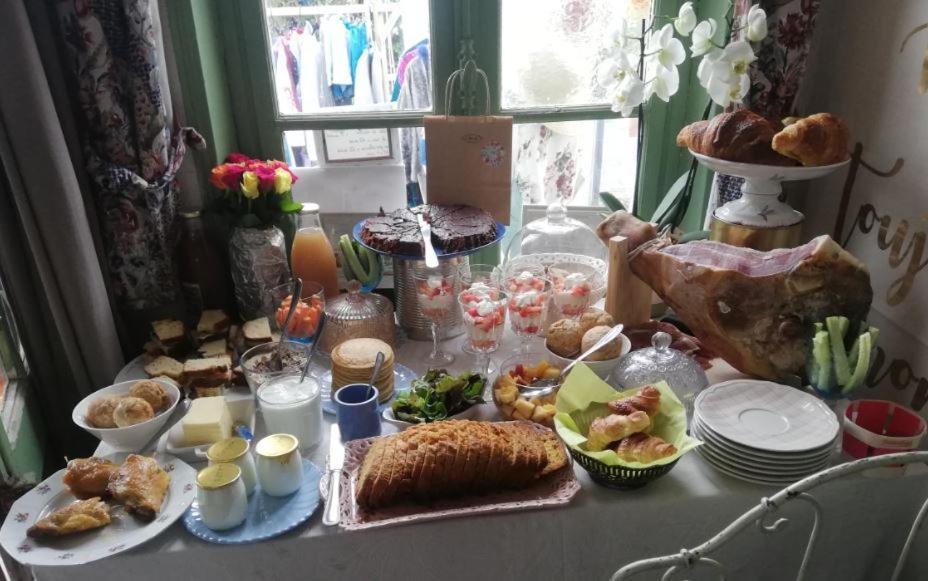 Envie d’un moment délicieux et créatif ? Inscrivez-vous et goûtez à l’art de Fifi, entre saveurs maison et inspirations textiles