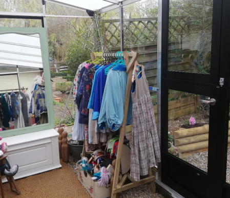Detail interieur boutique cote jardin anglais du concept store fifi au jardin boutique salon de the a merlimont