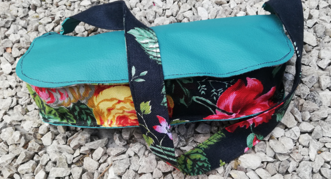 Sac reversible l elegant cuir veritable vert anis fait main fermeture eclair anse soie fifi au jardin daily gamme maroquinerie i4 2